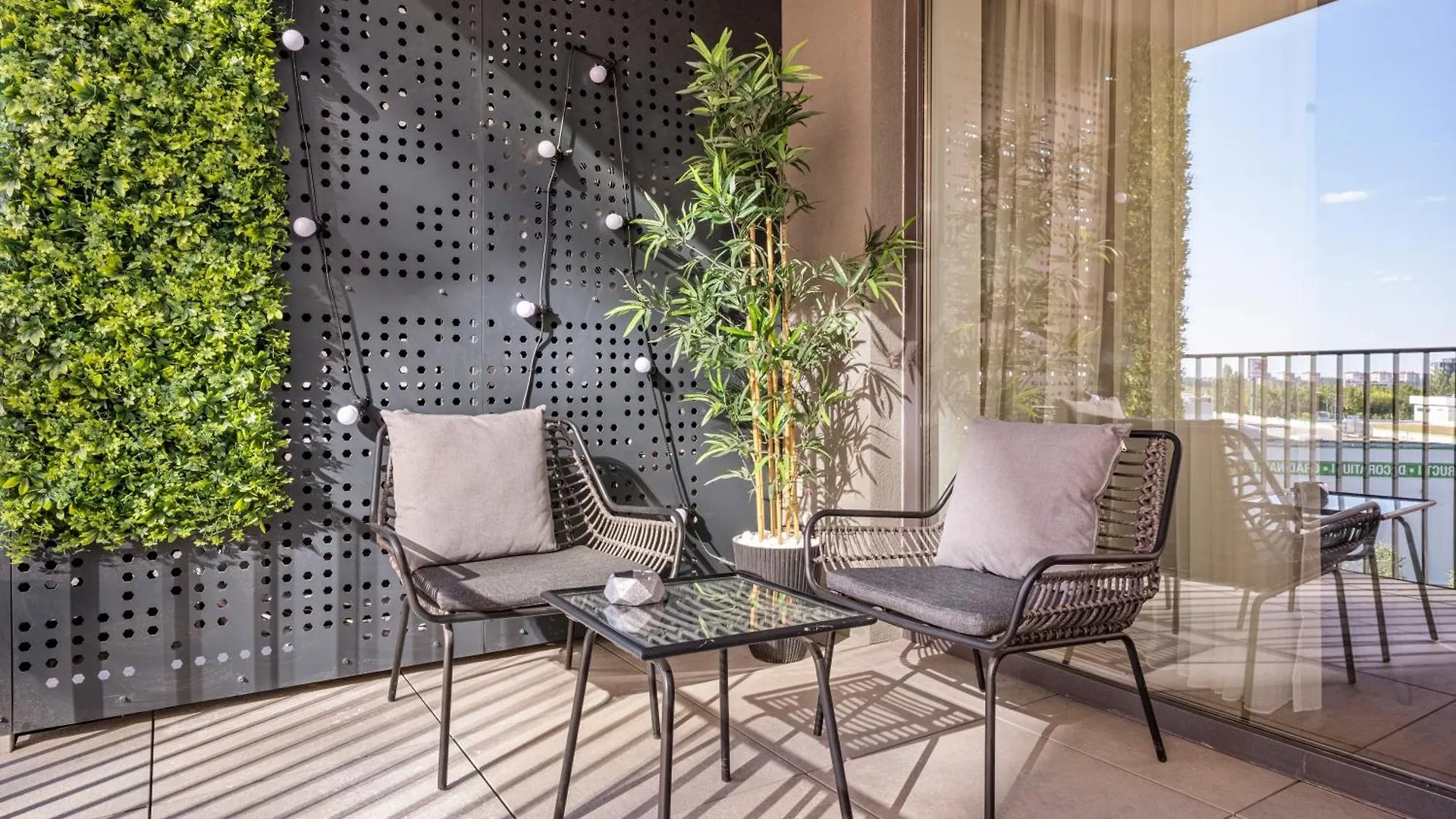 Coffee Residence Deluxe Bucharest